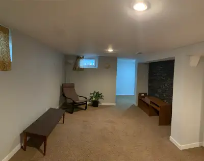 Bright & Spacious - Includes Utilities Available April Rent $800/ month Includes water, hydro, inter...