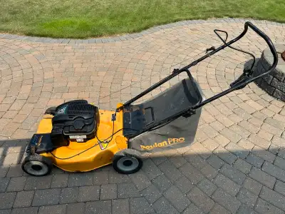 Poulan Pro 22 inch Lawnmower, View more