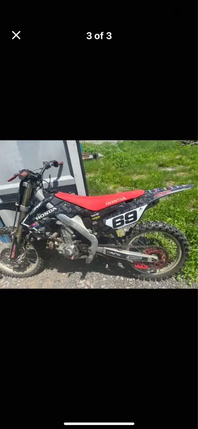 CRF450R Valves just done. Brand new front tire, just needs to be installed. Back tire is new. Afterm...
