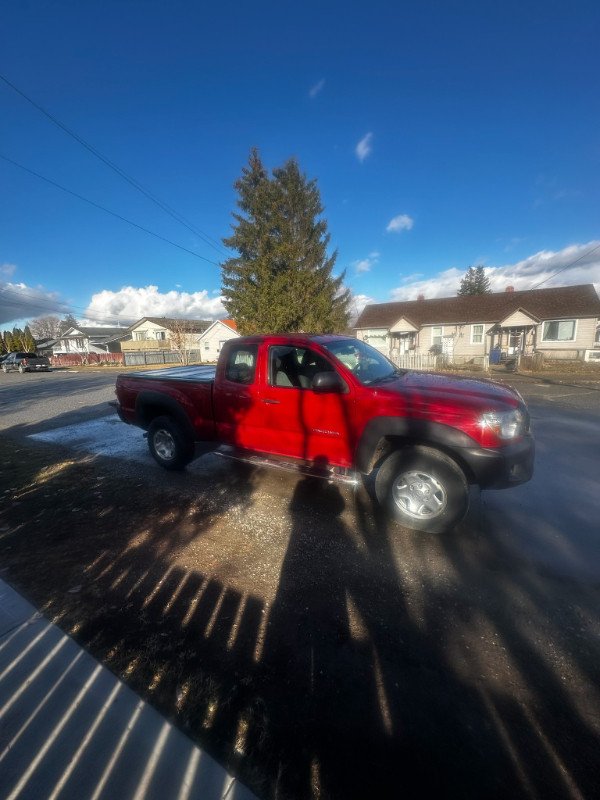 2013 Toyota Tacoma 4x4 in Cars & Trucks in Cranbrook - Image 4