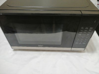 Chef Microwave, 0.7-cu.ft., Black & Stainless Steel