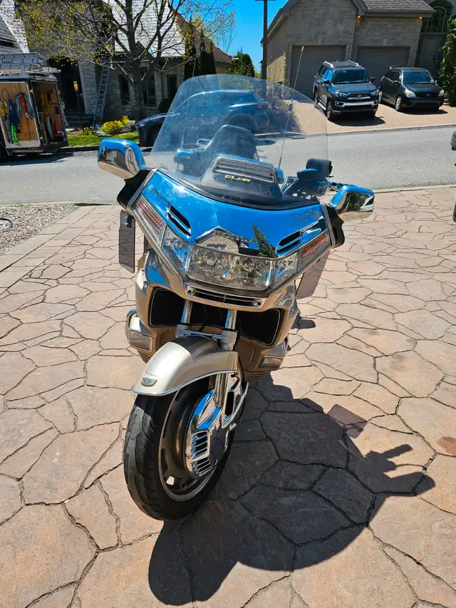 Honda Goldwing GL 1500 - 1998 in Touring in Gatineau - Image 10