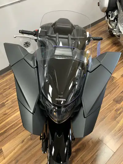 Selling Honda NM4-02(Side carrier version) 1 owner Mint condition like new (Never been dropped) Only...