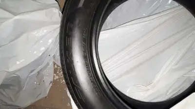 Bonjour, Je vends 4 pneus d'été Falken jamais utilisés 225/55/R18. Je peux livrer les pneus