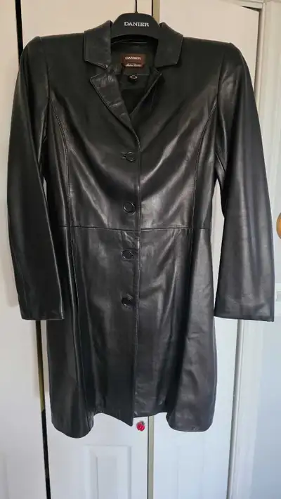 Woman's Danier Italian Leather coat, View more