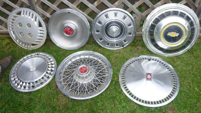 Hub Cap Assortment in Tires & Rims in Thunder Bay