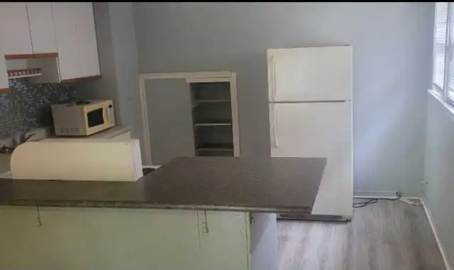 WELLAND ONEBEDROOM APT64689501762947123