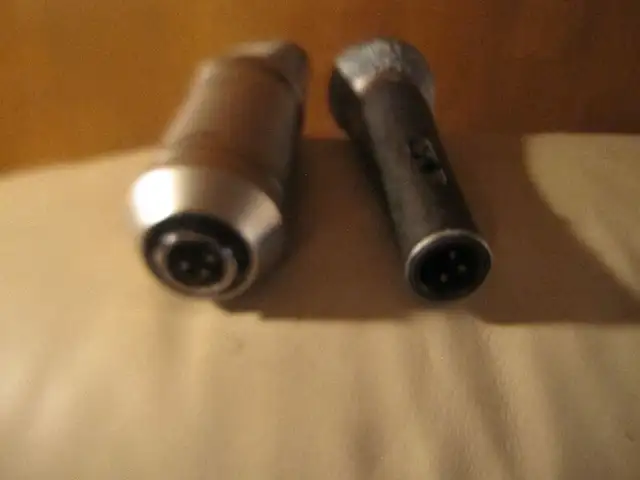 Apex 435 Gold  Wide Diaphragm Condenser Microphone  Cardioid Mic in Pro Audio & Recording Equipment in City of Toronto - Image 3