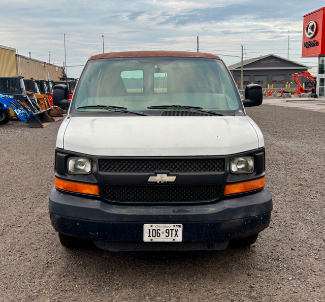 2006 Chevrolet Express 2500 Van - With Safety! in Cars & Trucks in St. Catharines - Image 2