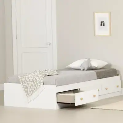 Natural maple-finish twin bed with mattress in a good condition. Bed is disassembled for storage, no...