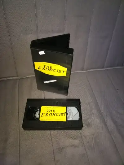 Vintage VHS tape.. selling as a blank tape..... ..Linda Blair in THE EXORCIST...1973 Demonic/Horror....