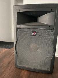 Selling a pair of D.A.S DS-15A Speakers