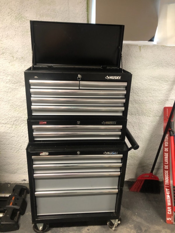 Husky Tool Chest with lock / Coffre à outils Rangement pour outils et