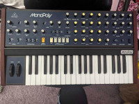 Behringer Mono/Poly polyphonic analog synth