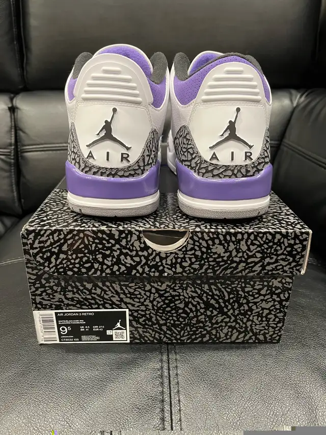 Air Jordan 3 • Dark Iris • Size 9.5 in Men's Shoes in City of Toronto - Image 3