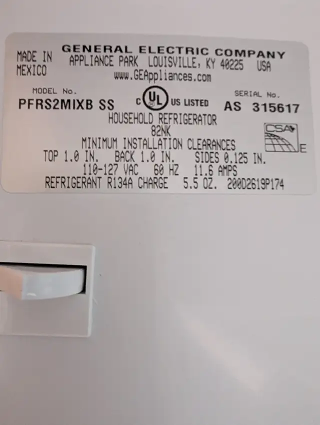 Fridge/Freezer, GE Profile in Refrigerators in Kitchener / Waterloo - Image 7