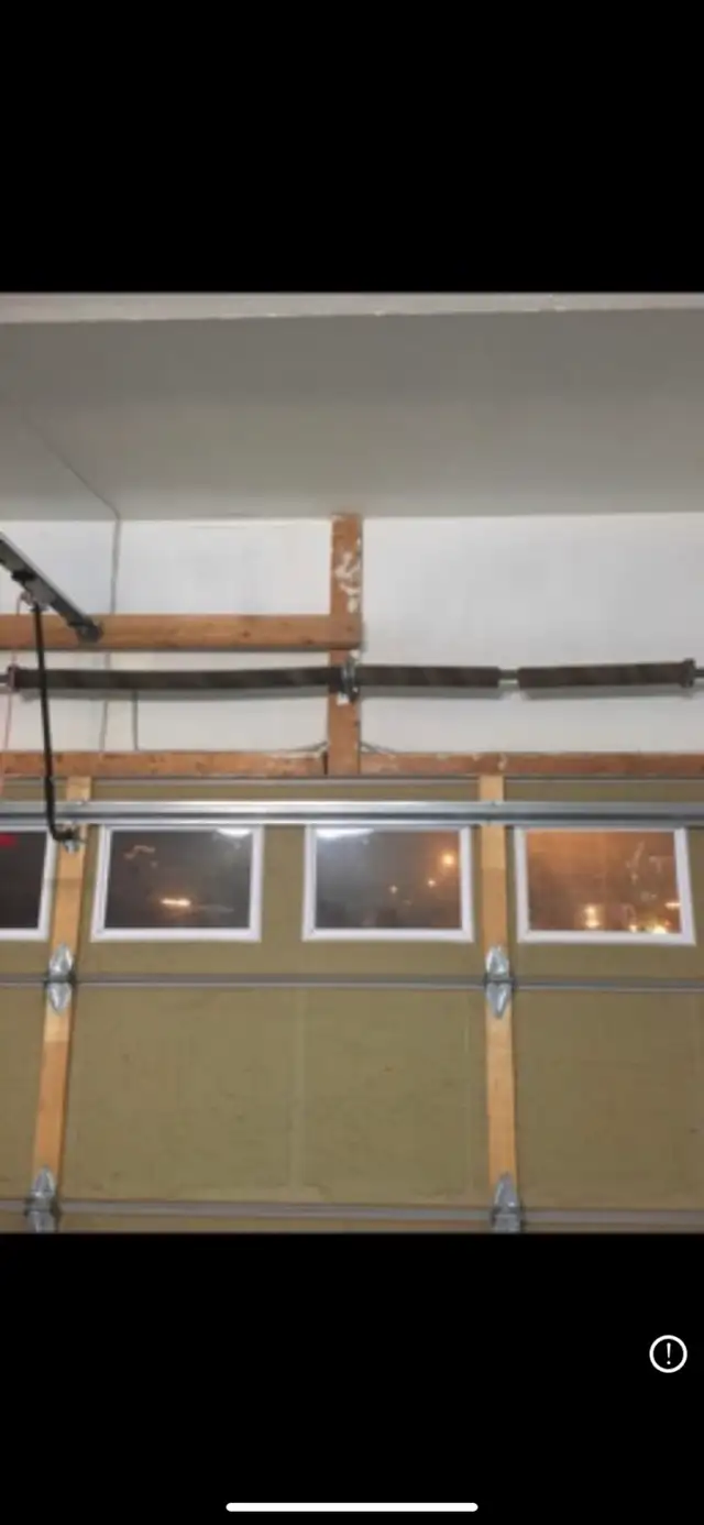 garage door and  repair in Garage Door in Mississauga / Peel Region - Image 3