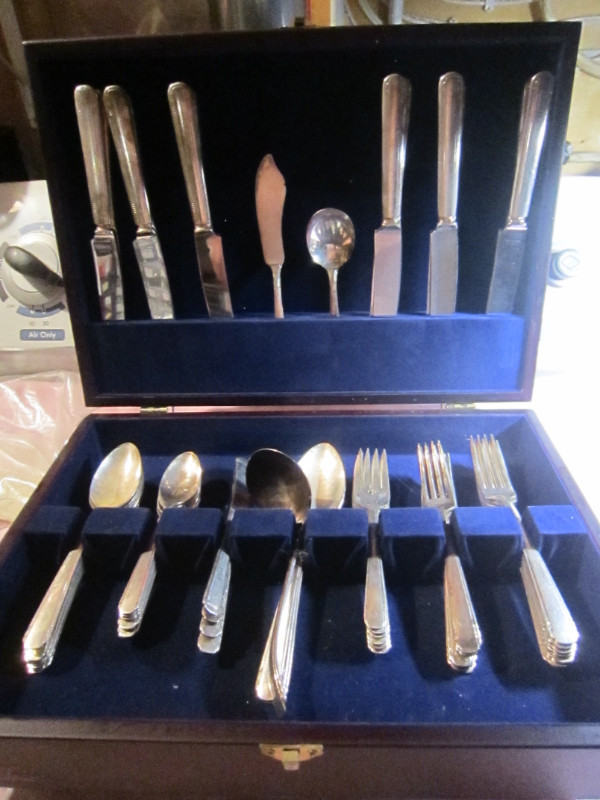 ELAINE silverware set, Service for 6 in Arts & Collectibles in Portage la Prairie - Image 2
