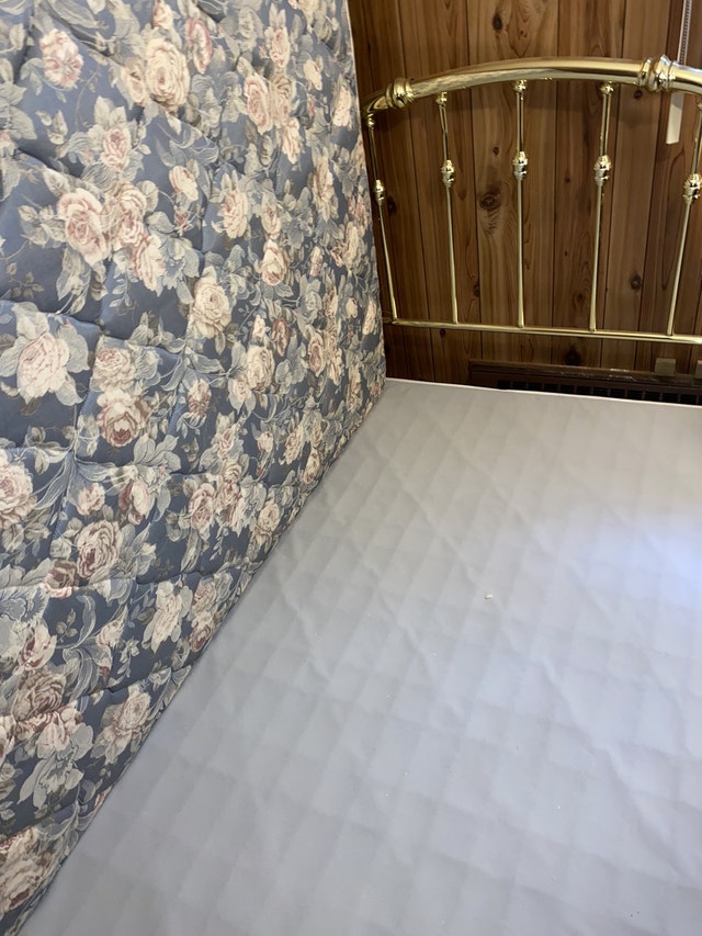 Lit double matelas, tête et pied du lit en métal Lits et matelas