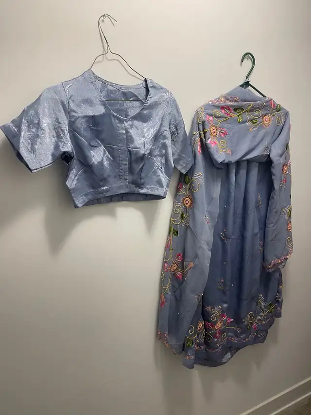 Periwinkle Purple & Pink Gold Sequin Embroidered Indian Suit 4pc in Women's - Other in Oshawa / Durham Region - Image 2