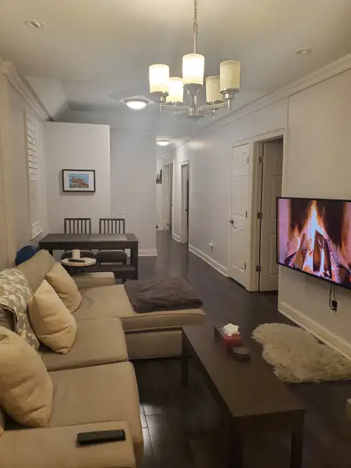 - Renovated Two-bedroom plus Study main floor apartment, detached bungalow in Stockyards area. - Mod...