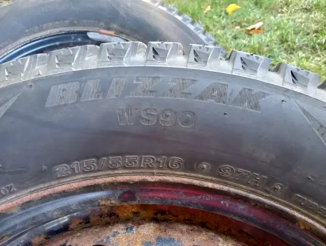Set of 4 blizzaks, set of 4 rims, hub caps in Tires & Rims in Peterborough - Image 3