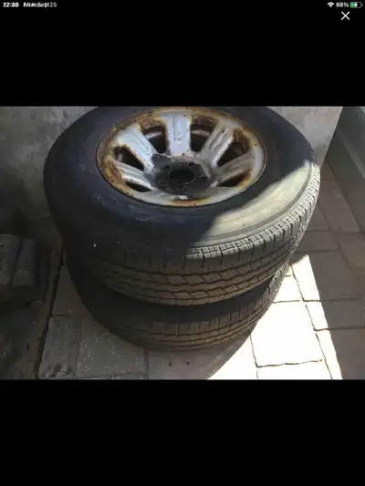 2 WINTER TIRES 225/70R15 50$ EACH