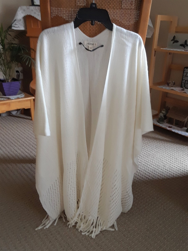 Ladies Poncho-style Shawl in Women's - Tops & Outerwear in Kamloops
