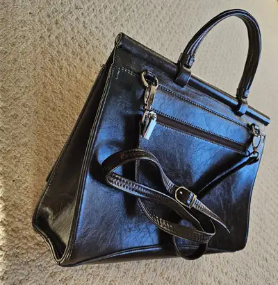 GUCCI  Leather Handbag for Women (with Shoulder Strap), View more