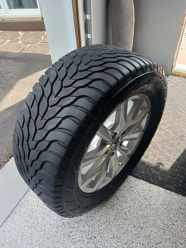 Mags VW pour Touareg avec gros pneus in Tires & Rims in Longueuil / South Shore - Image 2