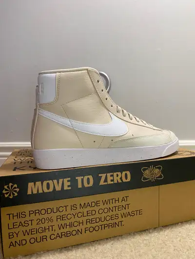 Nike Blazer Mid '77 - sz 9.5, View more