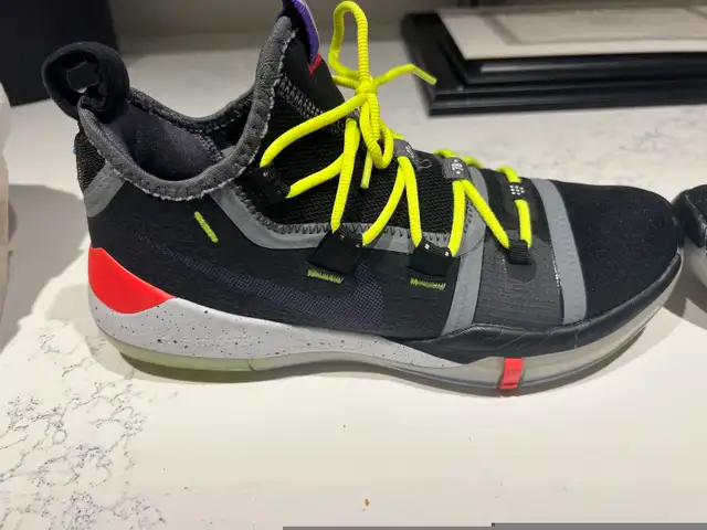 Nike Kobe AD 2018 in Men's Shoes in Markham / York Region - Image 4