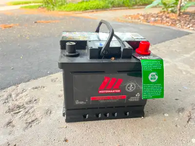 Brand new 12V car battery, Motormaster Group 99R (T4/LB1), 450 CCR. Just purchased in July from Cana...