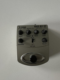 Behringer V-Tone Bass BDI21  Amp Modeler/DI Pedal