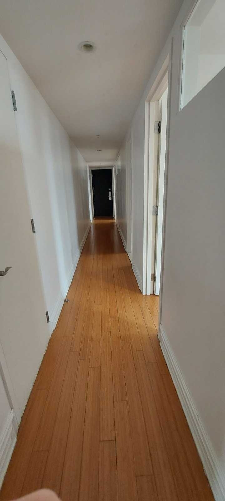 Lease Transfer 5 1/2 3 bed 2 bath Old Port — photo 1