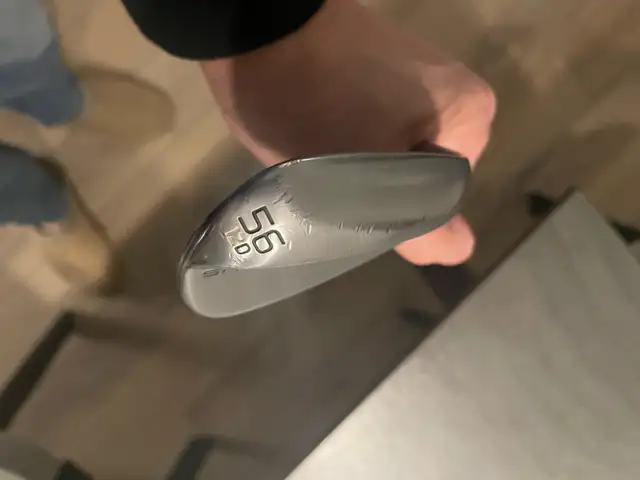 Titleist Vokey SM9 RH Tour Chrome D-Grind 56* in Golf in Kitchener / Waterloo - Image 3