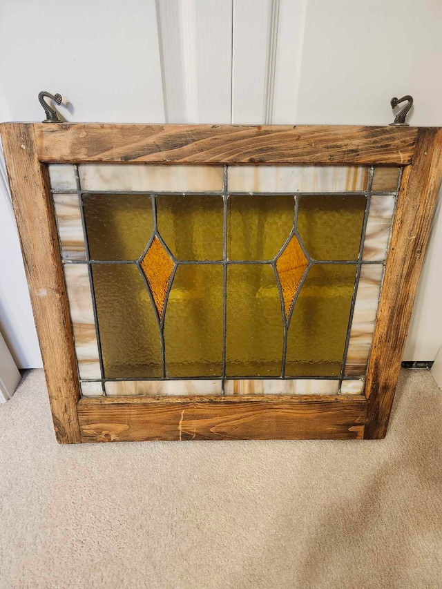 Vintage  Stained  Glass  in Window  Frame  in Home Décor & Accents in Kitchener / Waterloo