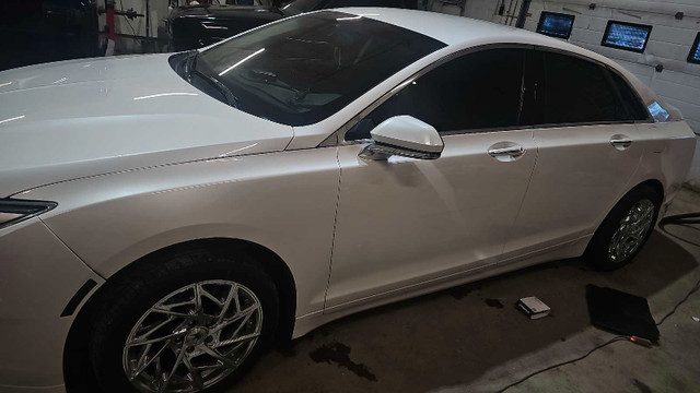 2015 White Lincoln MKZ ecoboost in excellent condition in Cars & Trucks in Grande Prairie