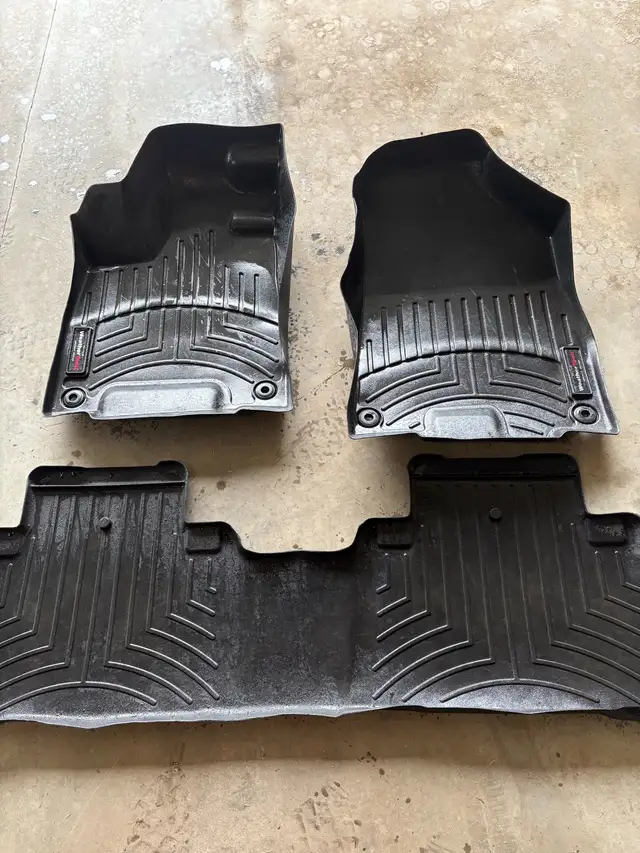 WeatherTech Floor Mats 2016 Acura MDX in Other Parts & Accessories in Edmonton - Image 2