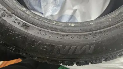 4 WINTER TIRES 205 55 R16