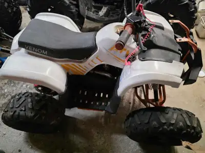 2021 venom grizzly 125cc atv was running great few weeks ago but now it won't start has good compres...