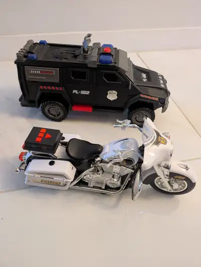 Jouets pour enfants/ Toys for kids, View more