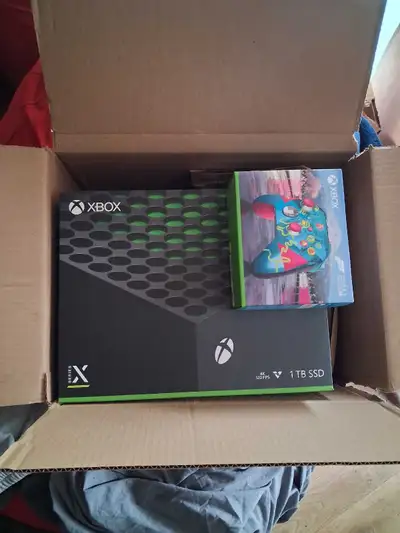 Xbox One X Series + Controller Limited Edition, View more