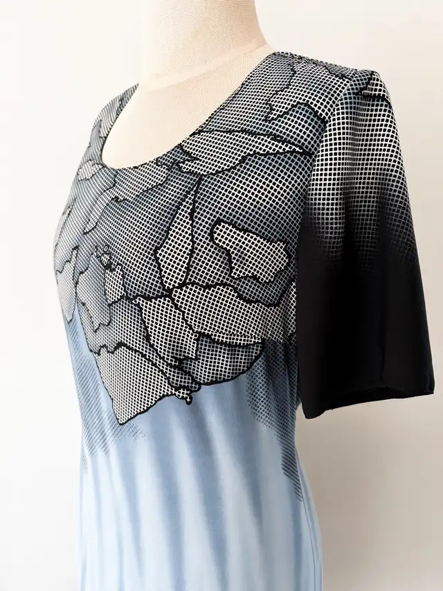 Vintage Dress - Made in Europe in Women's - Dresses & Skirts in Kitchener / Waterloo - Image 8