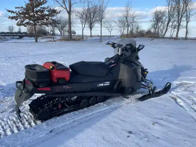 2016 Skidoo Renegade Enduro 1200 four stroke Loaded with extras including change on the go air suspe...