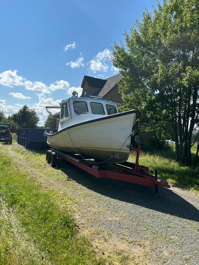 20 ft Fishing boat 115hp outboard Powerboats & Motorboats Moncton