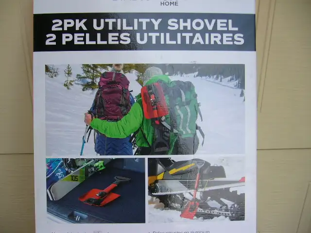 2 pelles pliante (Bird Rock) Neuve.  Rouge/noire.64520007935617124