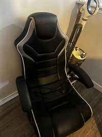 Rocker Gaming Chair with Speakers 