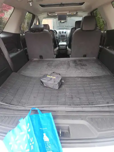 Gmc acadia Denali we're nice car