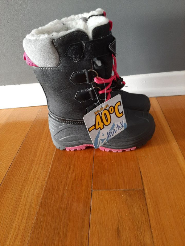Botte hiver - enfant - fille - winter boots - grandeur 13 - NEUF dans Enfants et jeunesse  à Laval/Rive Nord - Image 4